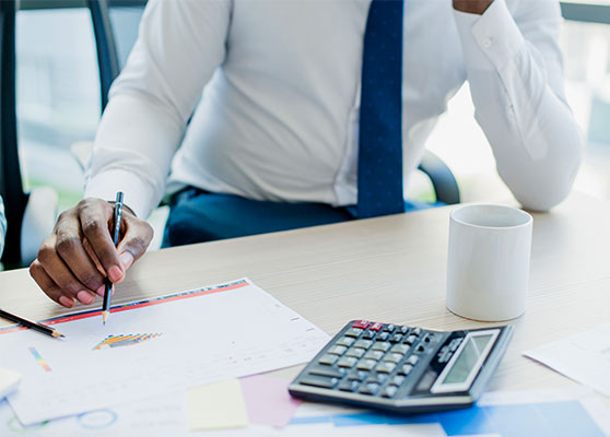حسابداری مالی همراه با مشاوره مالیاتی و تنظیم گزارشها