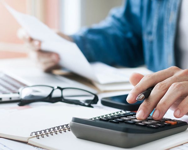 ارزش دفتری چیست؟ + مزایا و معایب | فرمول محاسبه ارزش دفتری