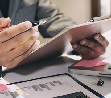 گزارش حسابرسی چیست؟ + انواع و مراحل تنظیم آن را بشناسید!